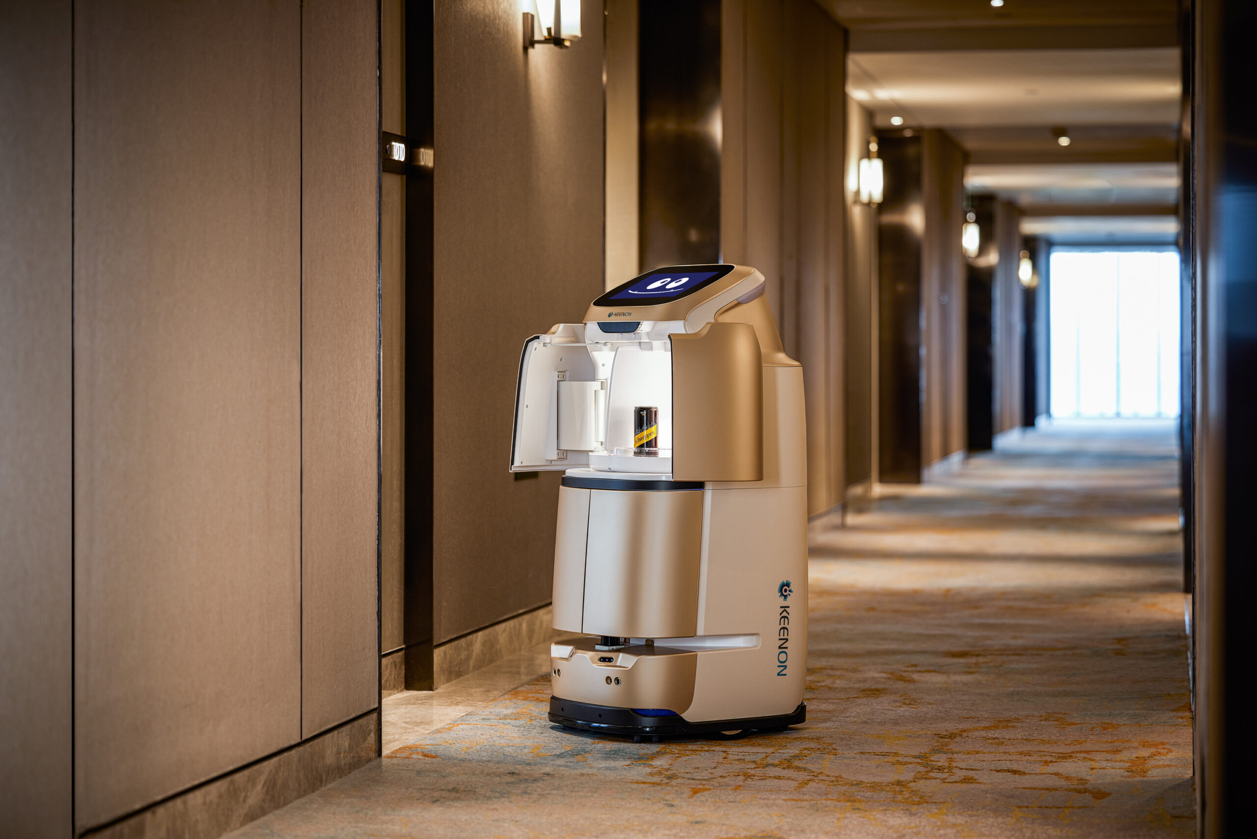 หุ่นยนต์บริการโรงแรม BUTLERBOT W3